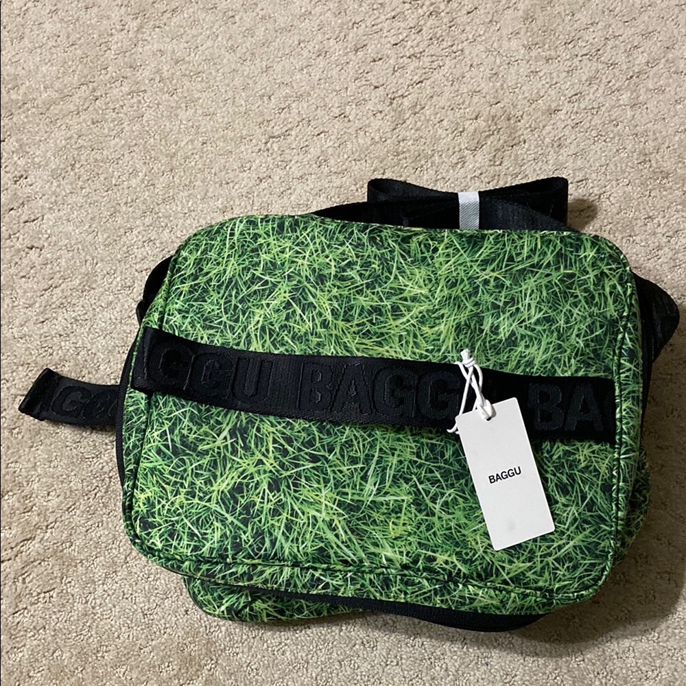 Baggu puffy cooler bag - grass